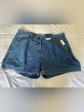 New with tags OLD NAVY shorts womens size XXL